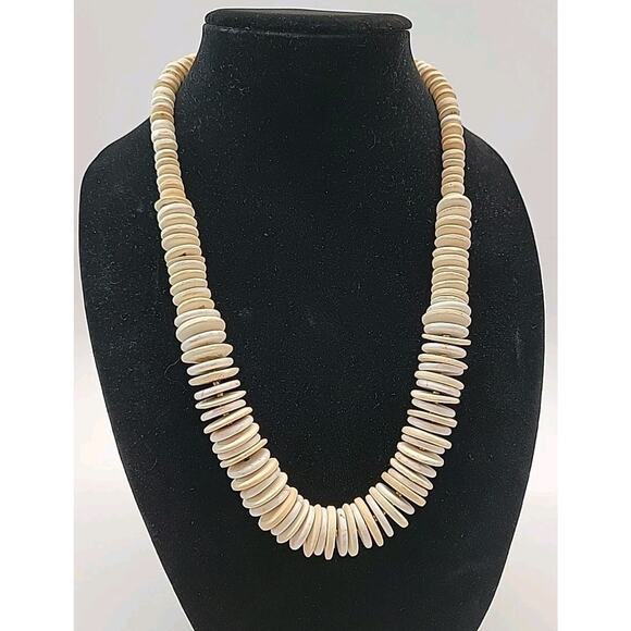 CHICOS Necklace Graduated Strand Bead Natural Neutral Boho 24" Plus Extender - Picture 1 of 9